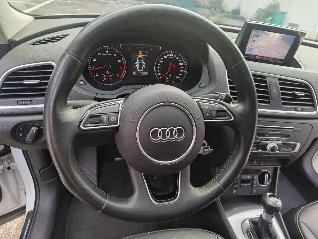 Audi Q3 2018 — фото 8
