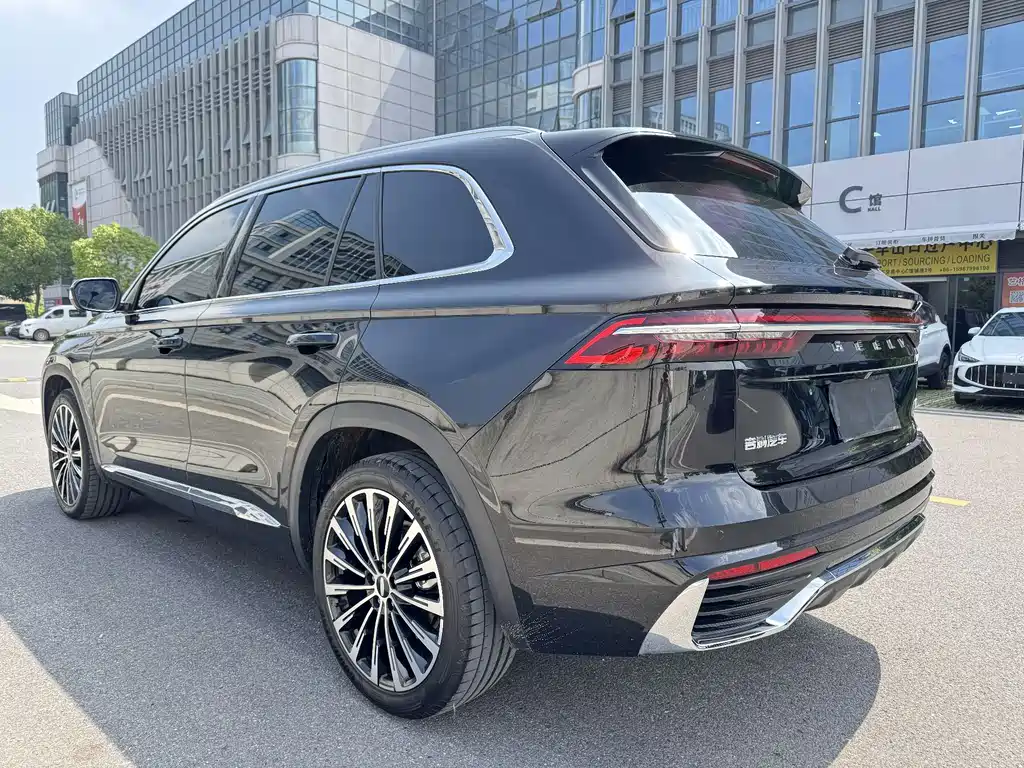 Geely Xingyue L 2025 — фото 28