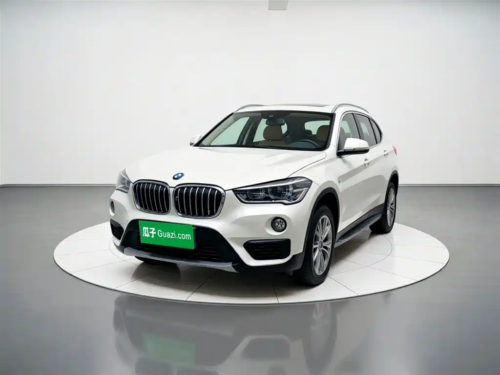 BMW X1 2018 — фото 1