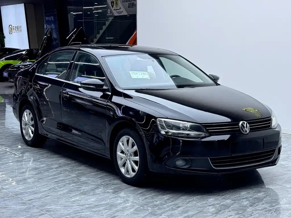 Volkswagen Sagitar 2013