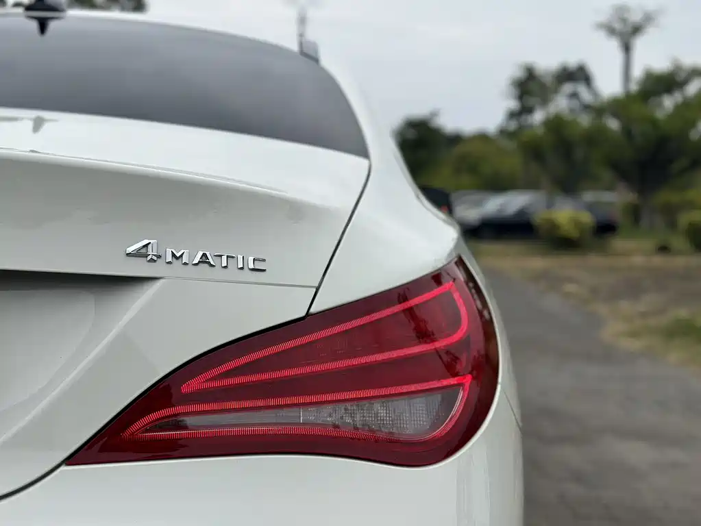Mercedes-Benz CLA 2015 — фото 12