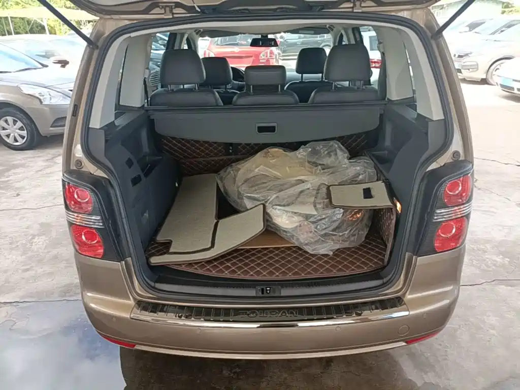 Volkswagen Touran 2015 — фото 19