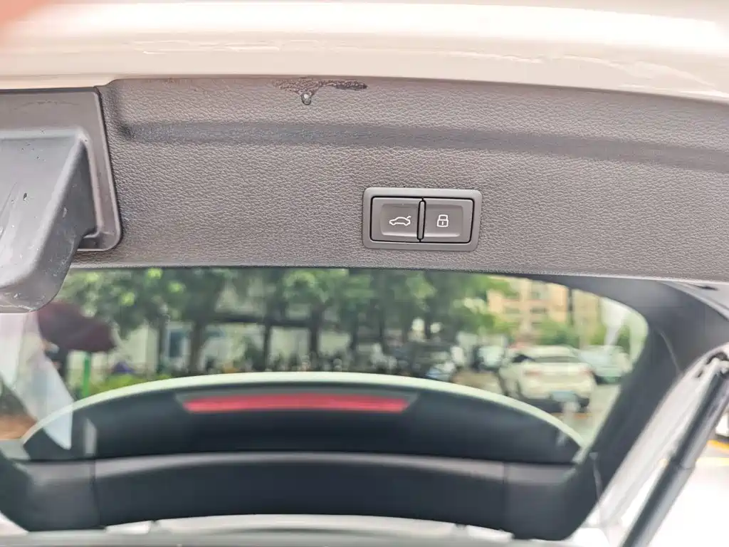 Audi Q3 Sportback 2023 — фото 28