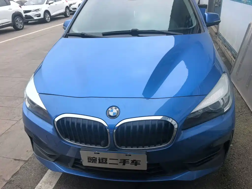 BMW 2 Series Active Tourer 2019 — фото 3