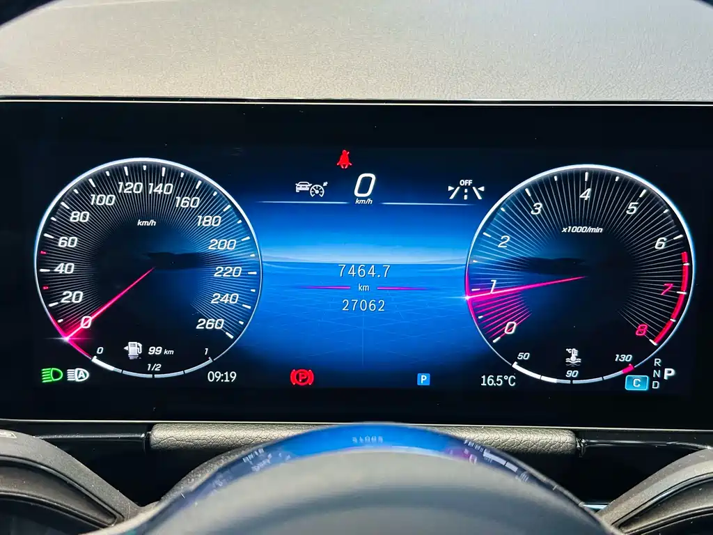 Mercedes-Benz GLA 2024 — фото 10