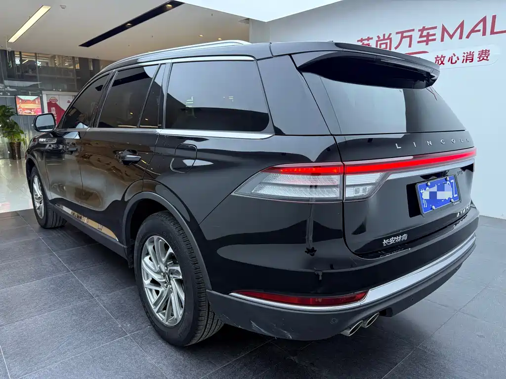 Lincoln Aviator 2022 — фото 12
