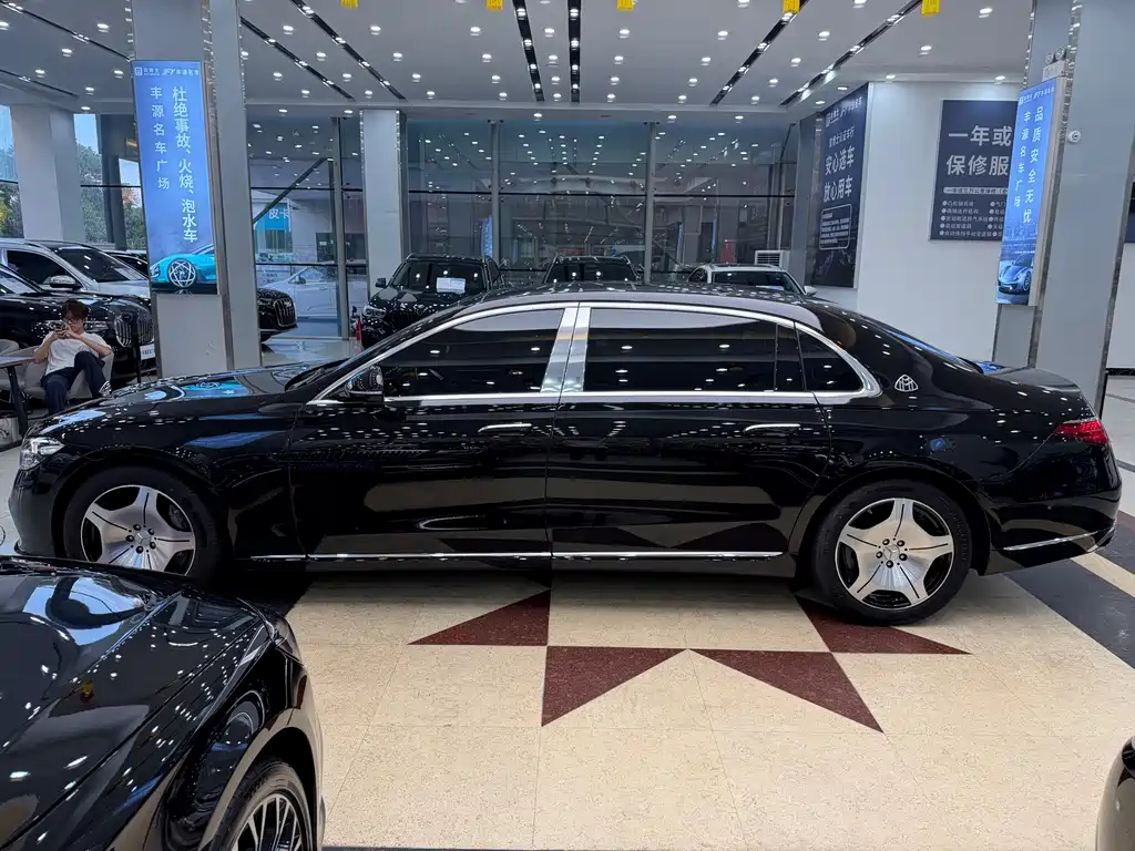 Mercedes-Benz Maybach S-Class 2022 — фото 26