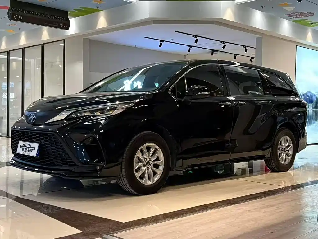 Toyota Granvia 2024