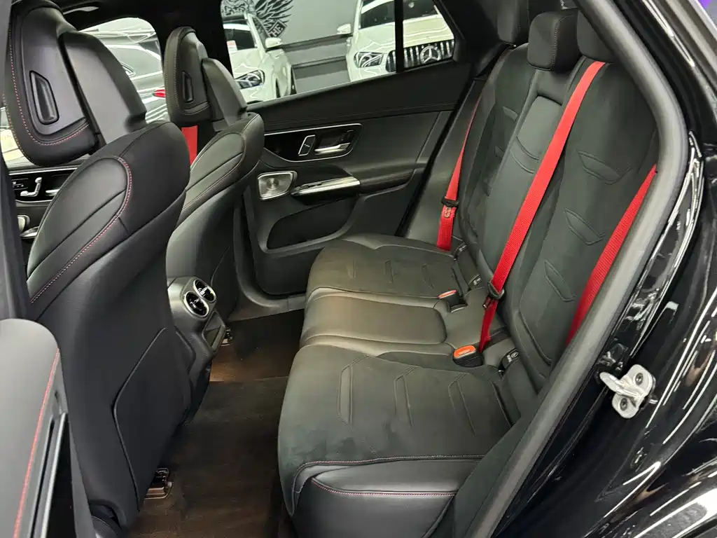 Mercedes-Benz GLC AMG 2024 — фото 13