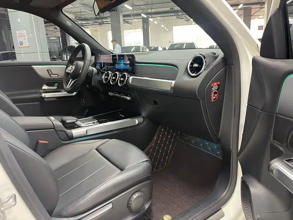 Mercedes-Benz GLB 2021 — фото 11