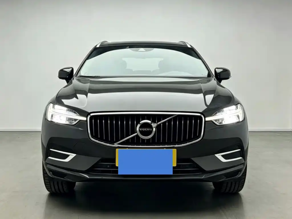 Volvo XC60 2021 — фото 2