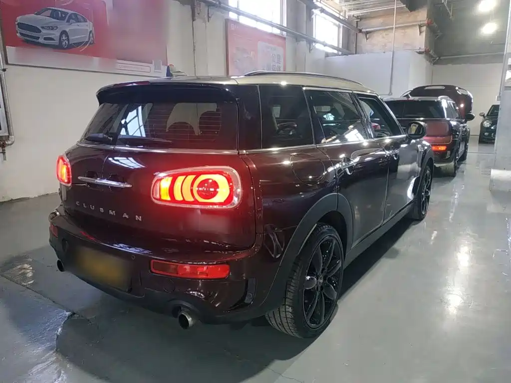 MINI Clubman 2016 — фото 23