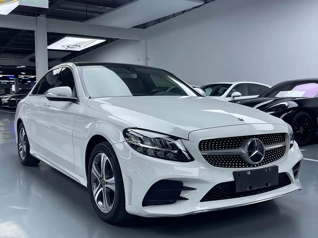 Mercedes-Benz C-Class 2020
