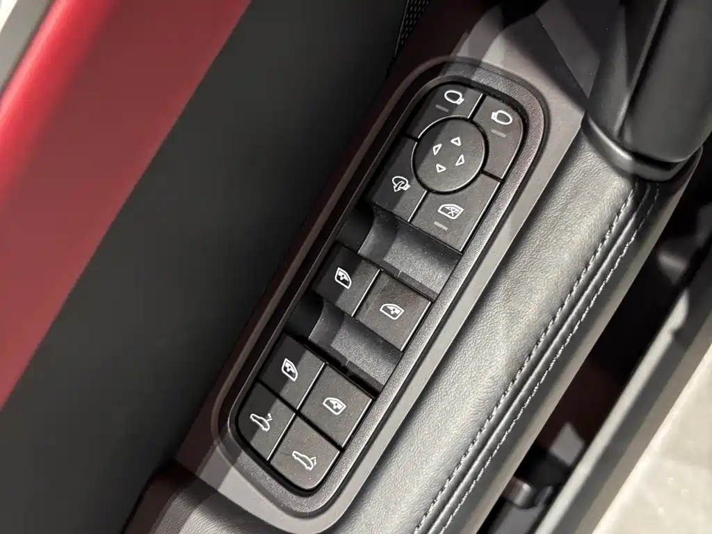 Porsche Cayenne 2025 — фото 11