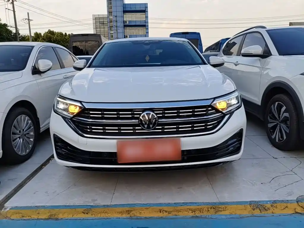 Volkswagen Sagitar 2024