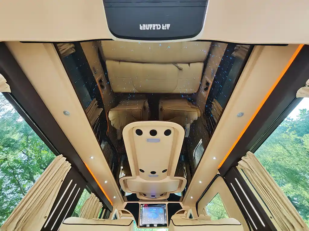 Mercedes-Benz Sprinter 2015 — фото 19