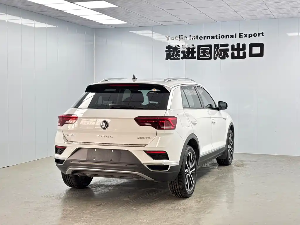 Volkswagen T-Roc 2022 — фото 9