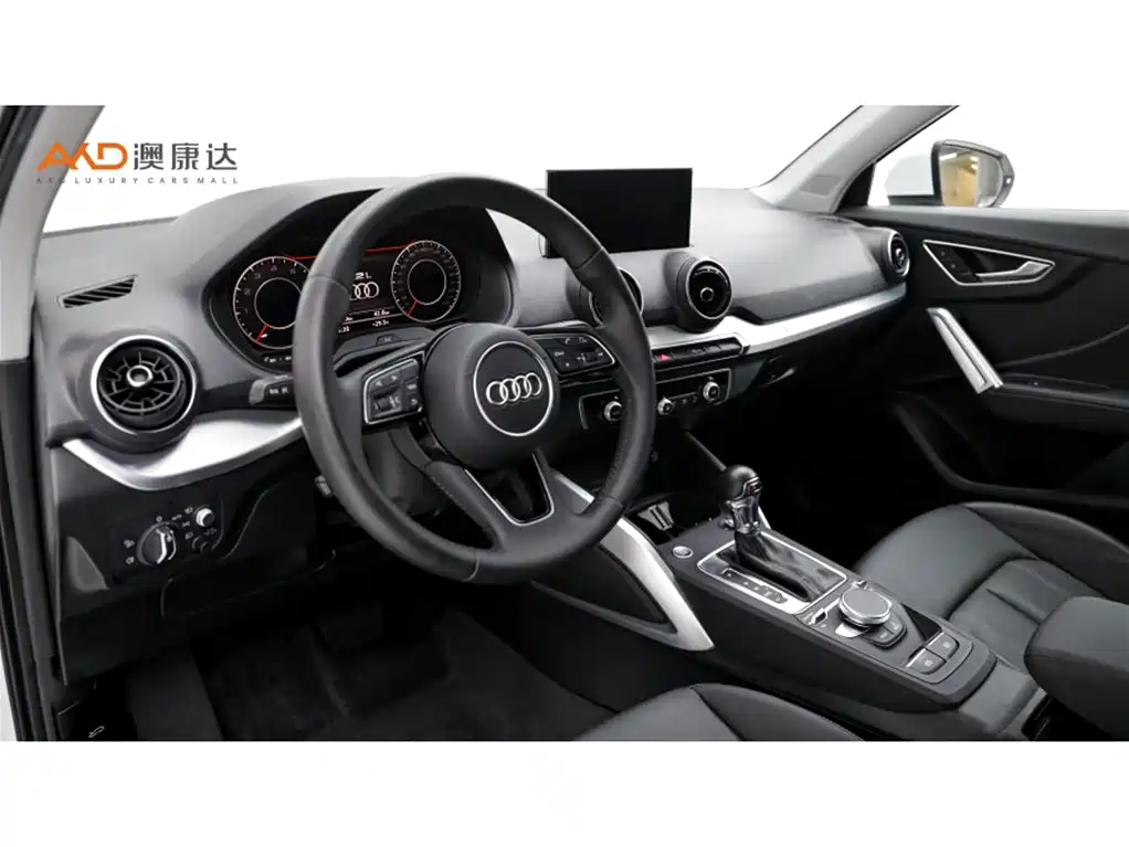 Audi Q2L 2019