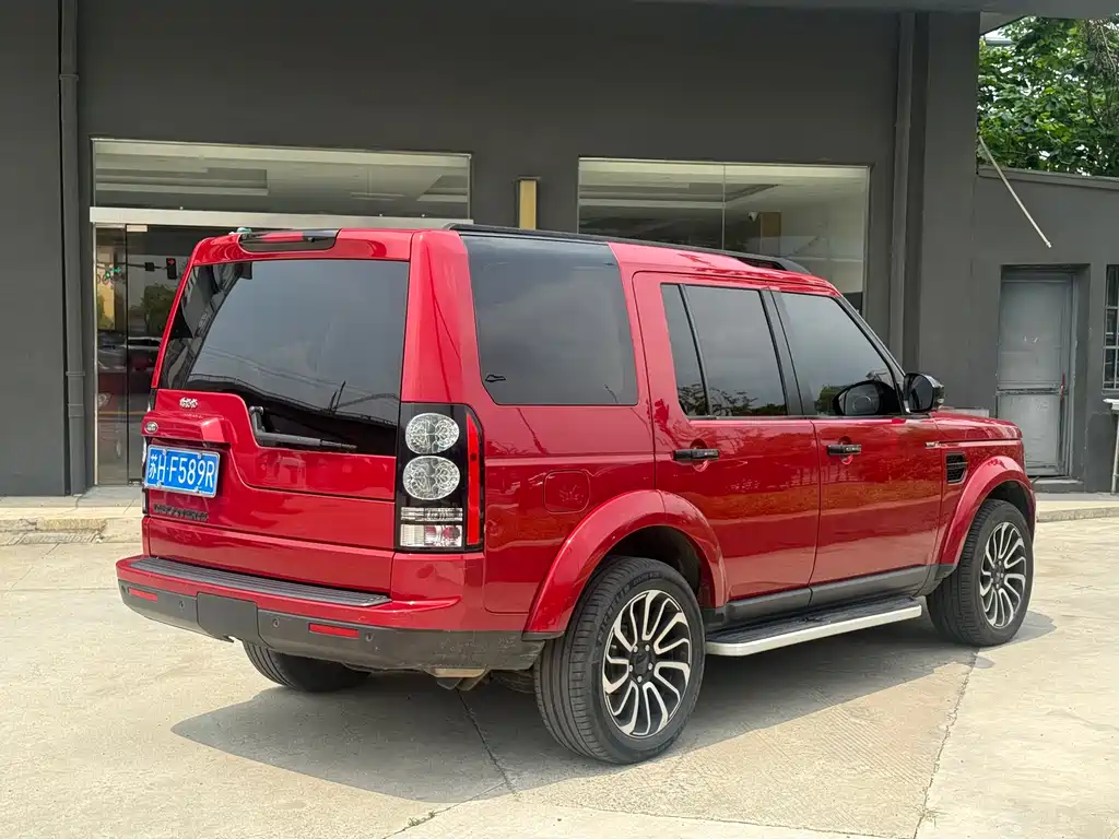 Land Rover Discovery 2015 — фото 7