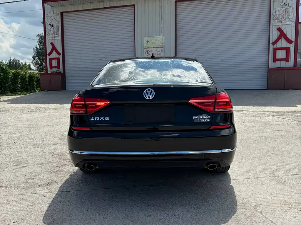 Volkswagen Passat 2018 — фото 8