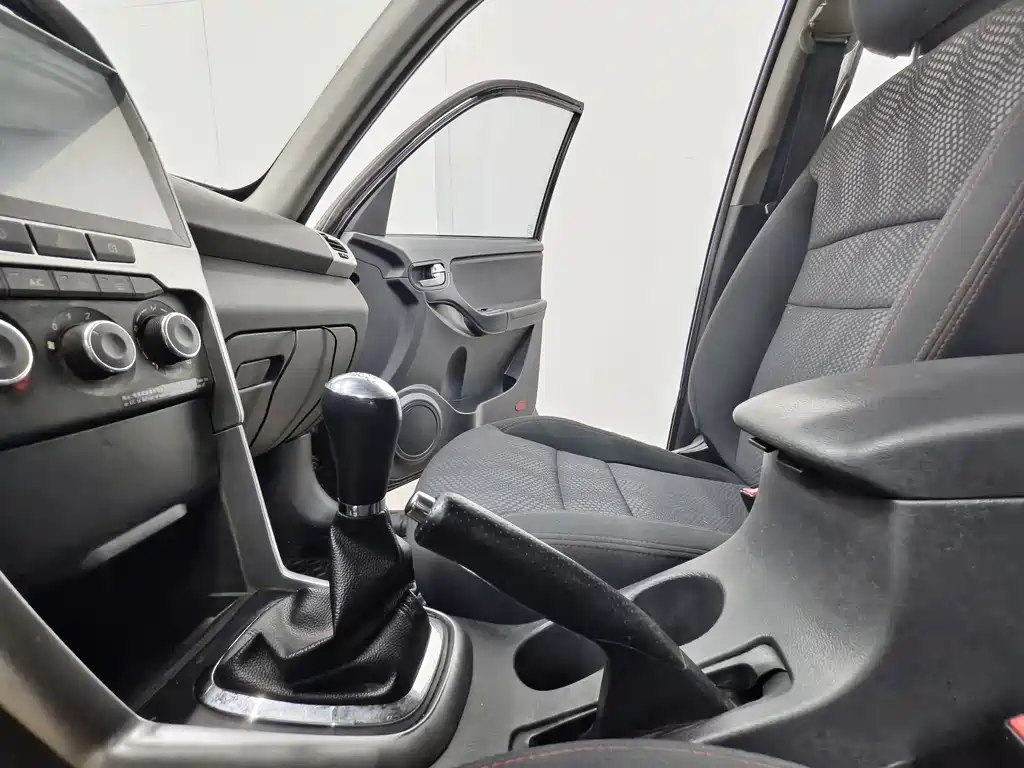 Chery Tiggo 3 2015 — фото 11