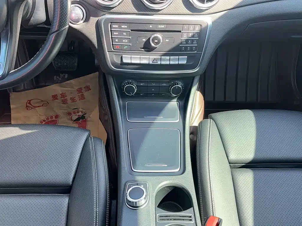 Mercedes-Benz GLA 2018 — фото 17
