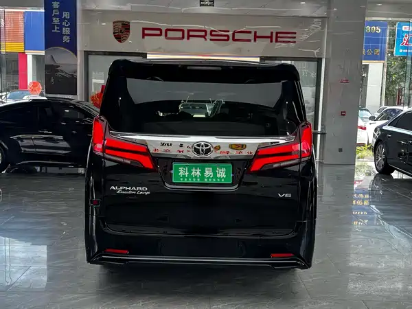 Toyota Alphard 2018