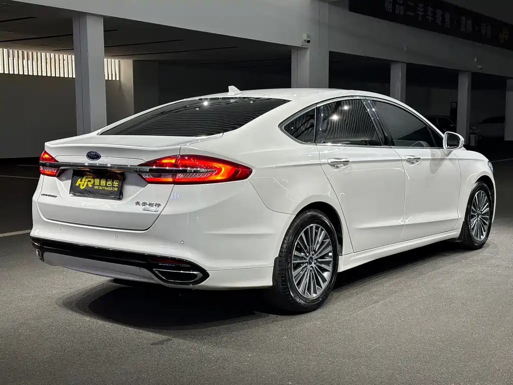 Ford Mondeo 2017 — фото 6