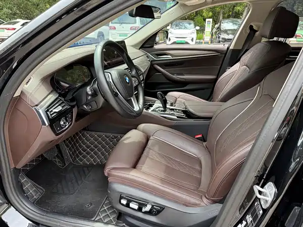 BMW 5 Series 2023