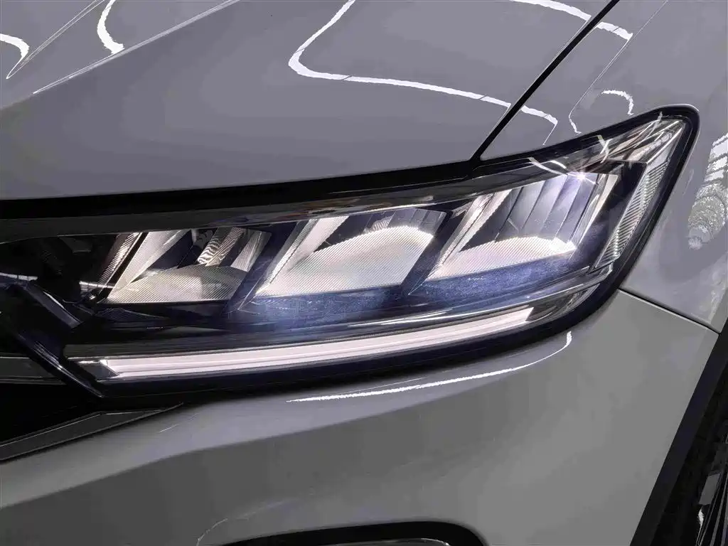 Volkswagen T-Roc 2026 — фото 9