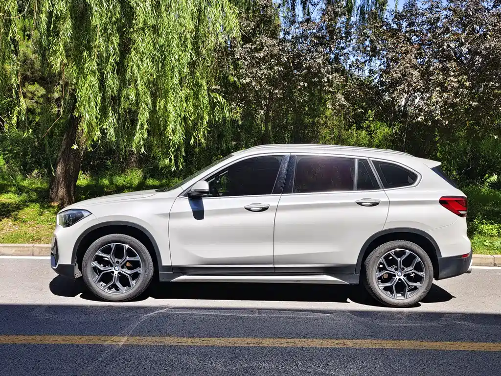 BMW X1 2020 — фото 3
