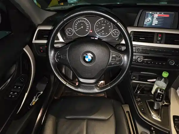 BMW 3 Series 2015