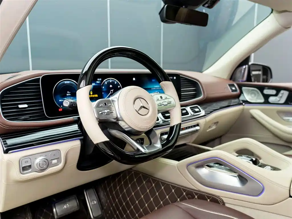 Mercedes-Benz GLS 2024 — фото 9