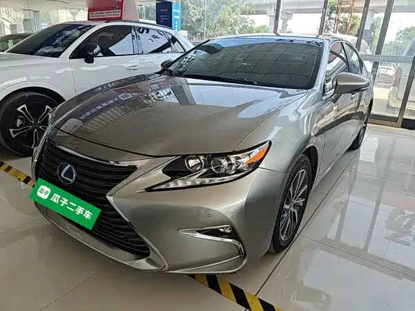 Lexus ES 2015