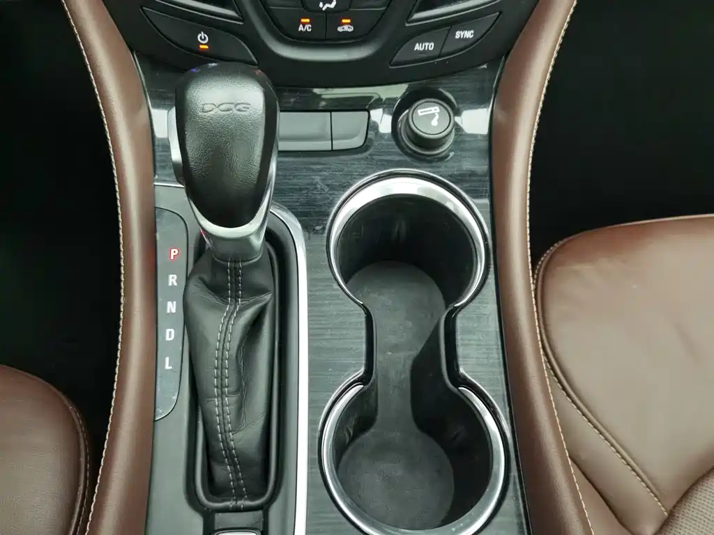 Buick Envision Plus 2021 — фото 13