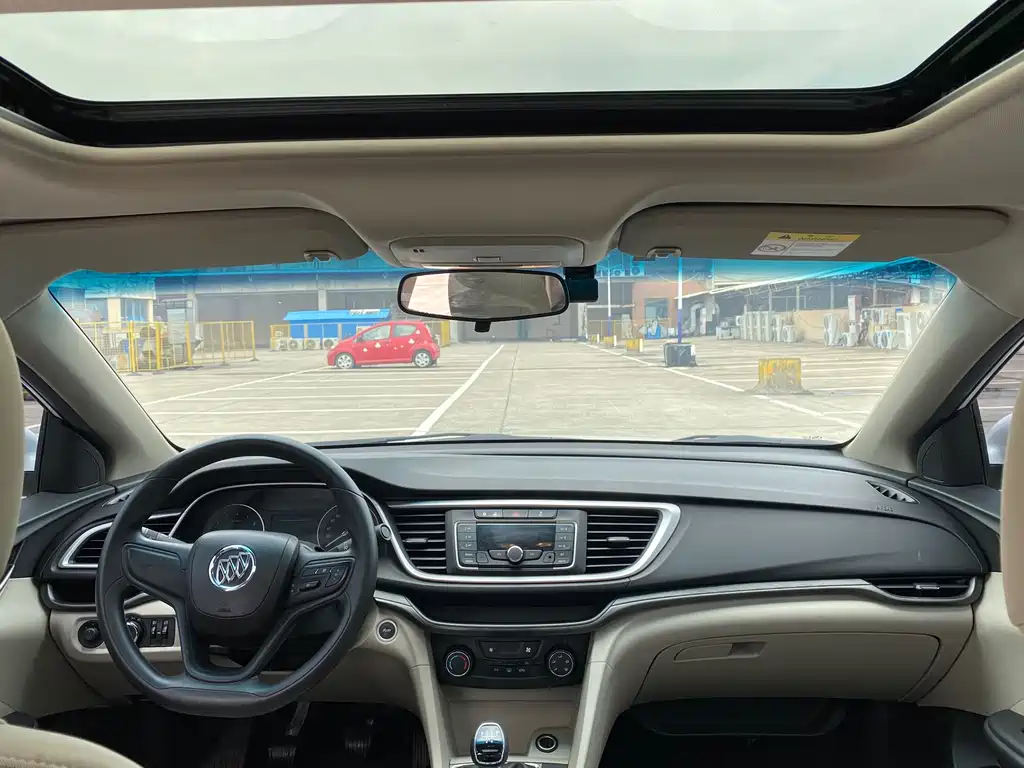 Buick Excelle 2015 — фото 10