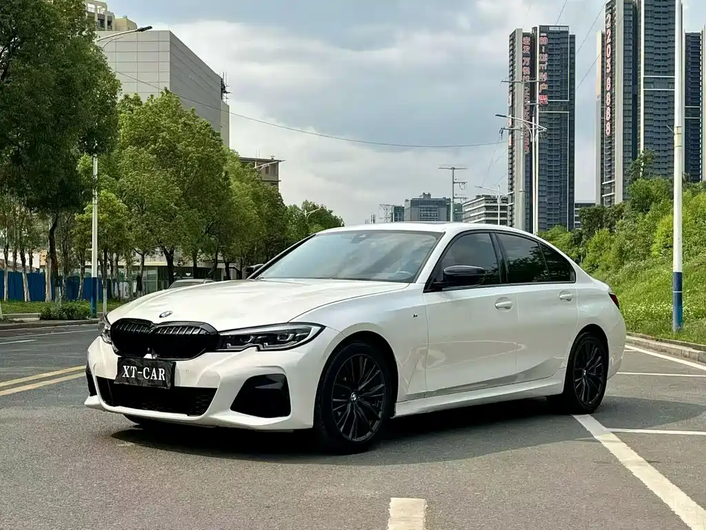 BMW 3 Series 2020 — фото 1