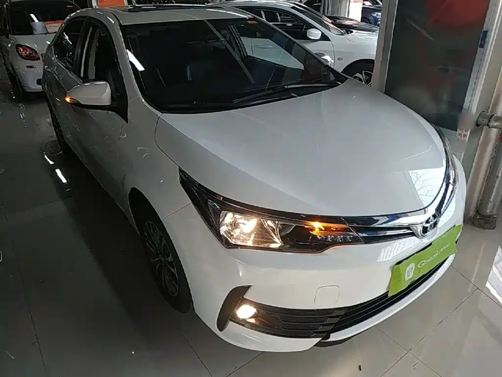 Toyota Corolla 2019 — фото 4
