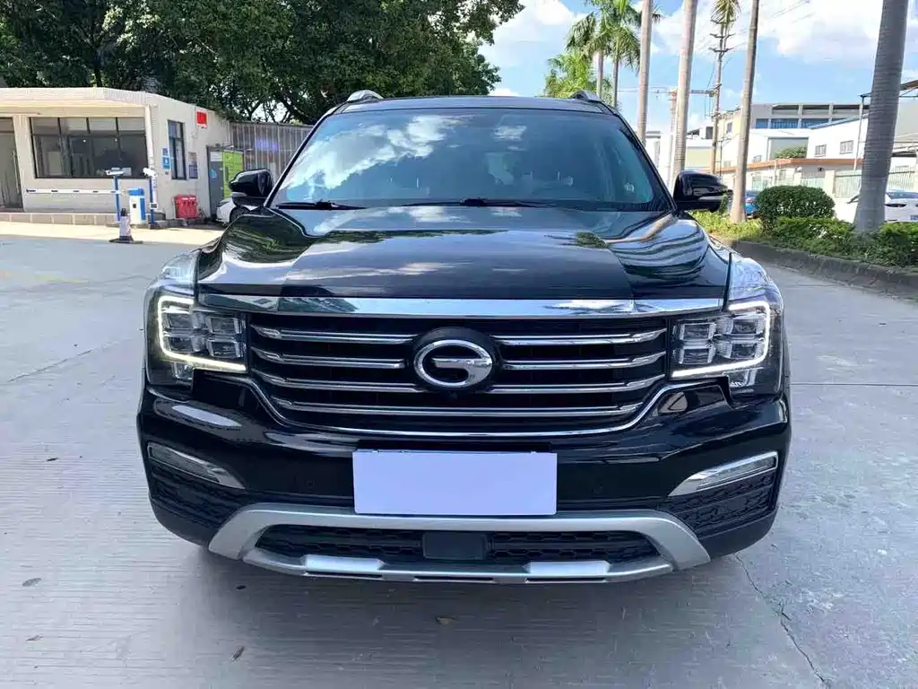 GAC Trumpchi GS8 2017 — фото 2