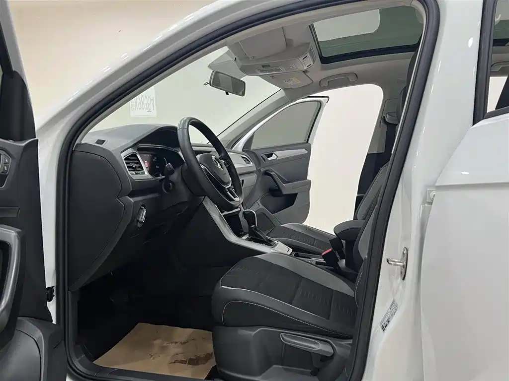Volkswagen T-Roc 2022