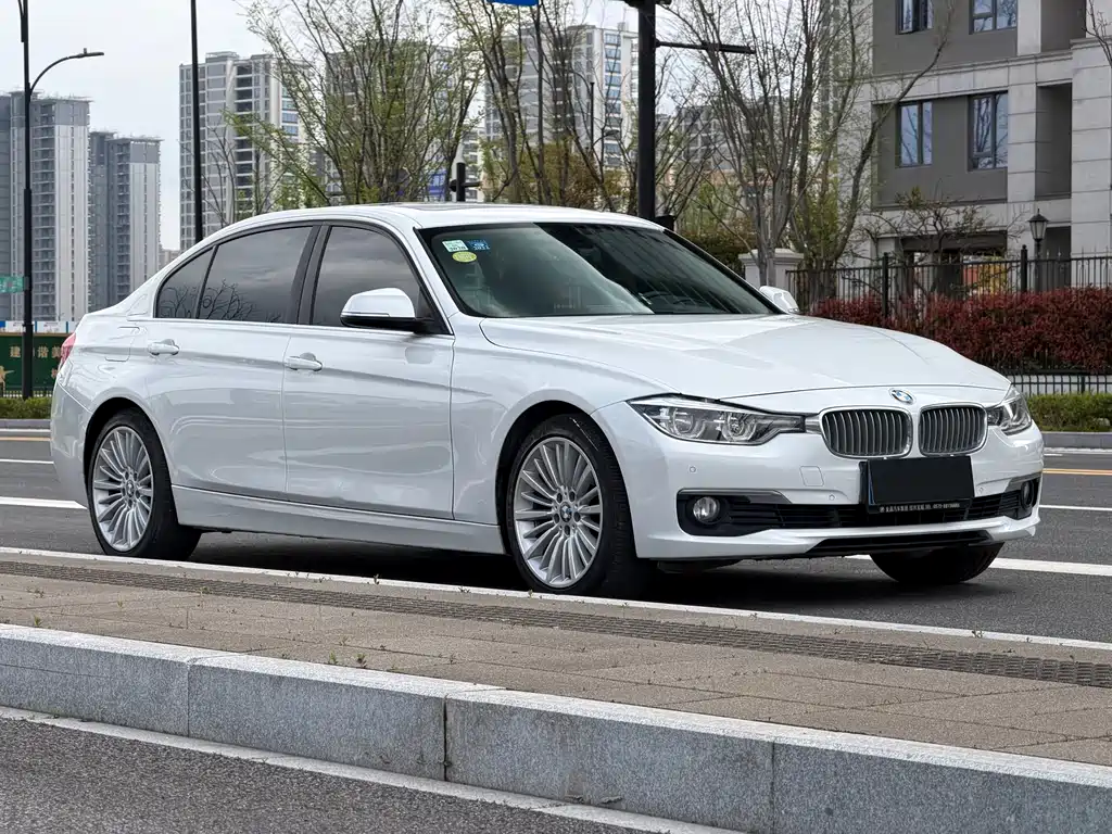BMW 3 Series 2018 — фото 3