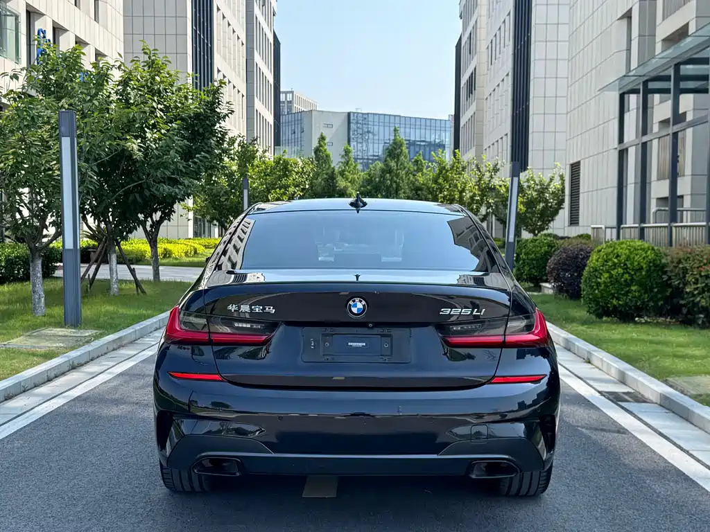 BMW 3 Series 2020