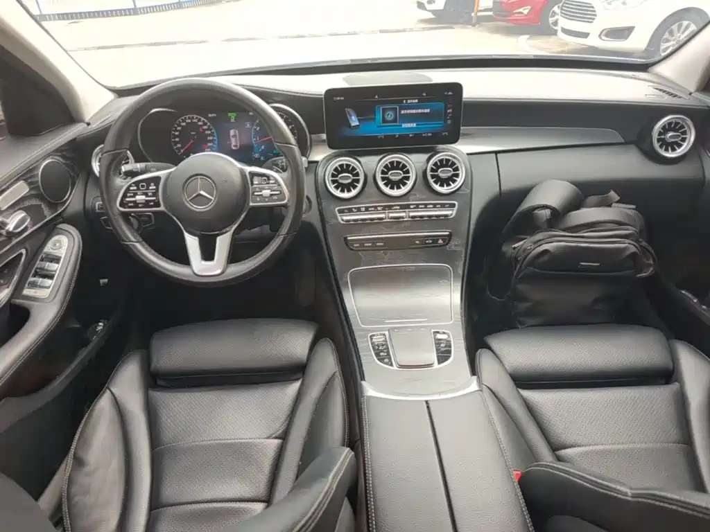 Mercedes-Benz C-Class 2019 — фото 10