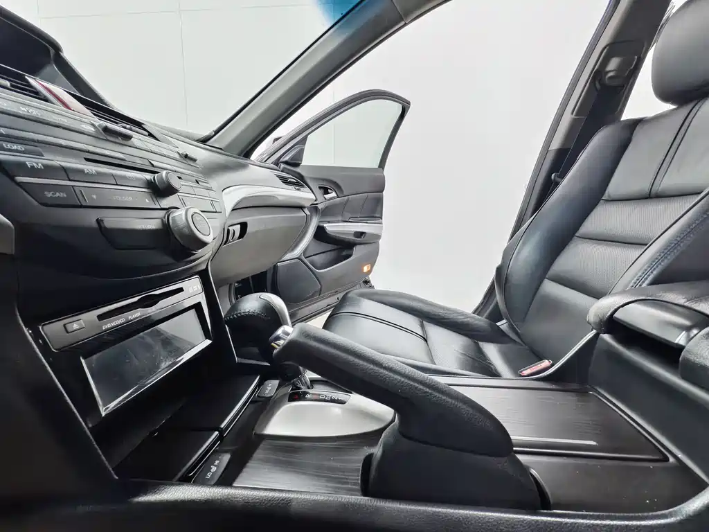 Honda Crosstour 2013 — фото 12