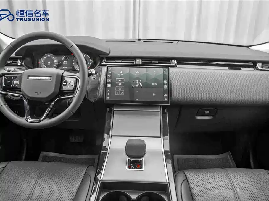 Land Rover Velar 2024 — фото 13