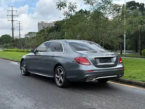 Mercedes-Benz E-Class 2017