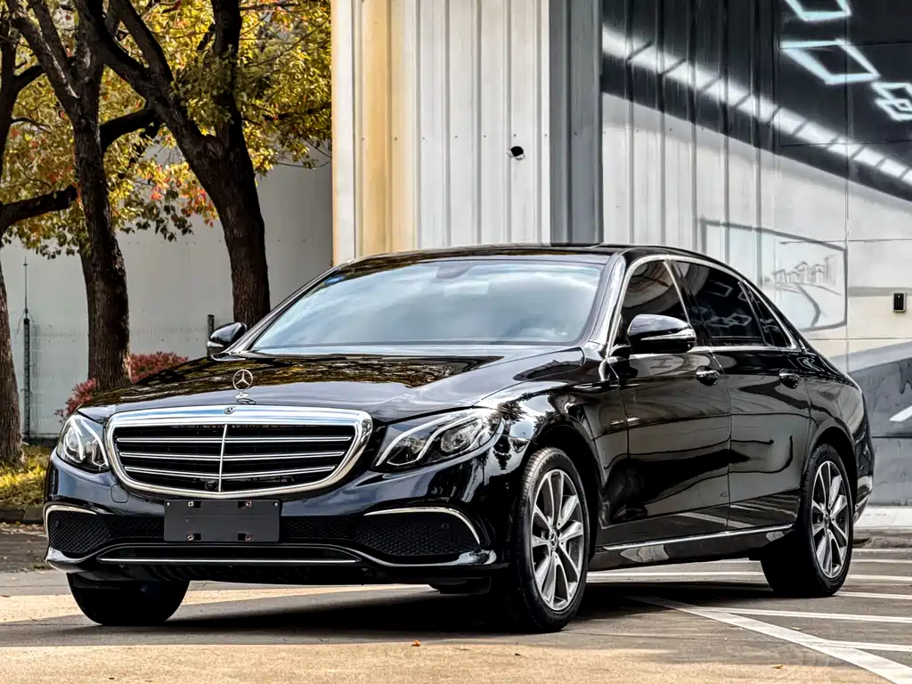 Mercedes-Benz E-Class 2019 — фото 1