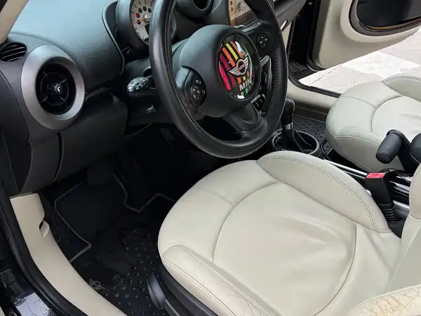 MINI Countryman 2011