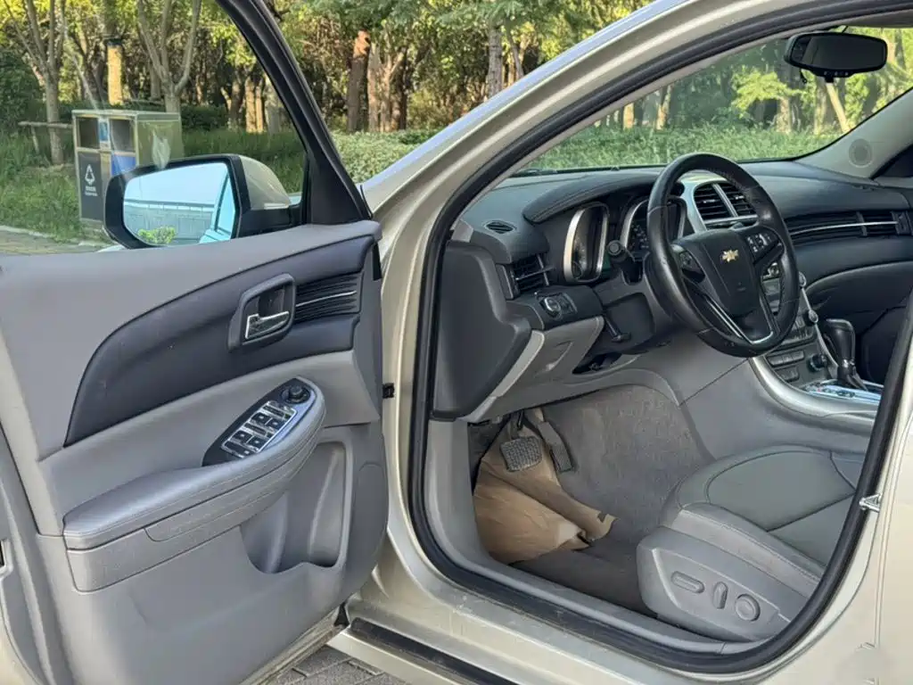 Chevrolet Malibu 2015 — фото 14