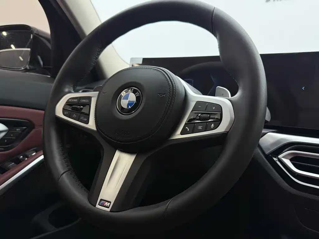 BMW 3 Series 2023 — фото 13